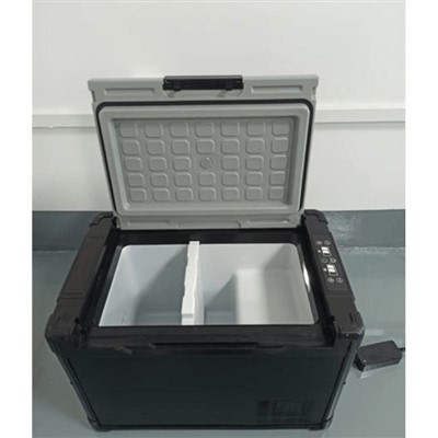 With cuisneoir iniompartha leictreach iniompartha ón mbóthar